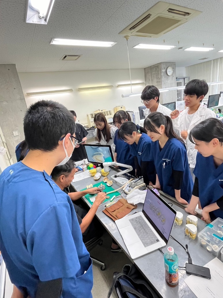 台湾留学生との国際交流（技工士科）