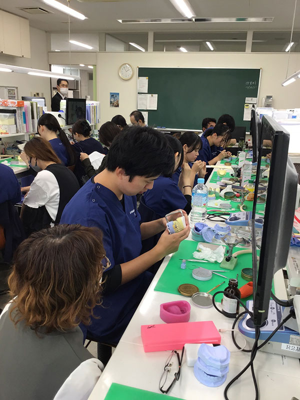保護者会（技工士科1年生）