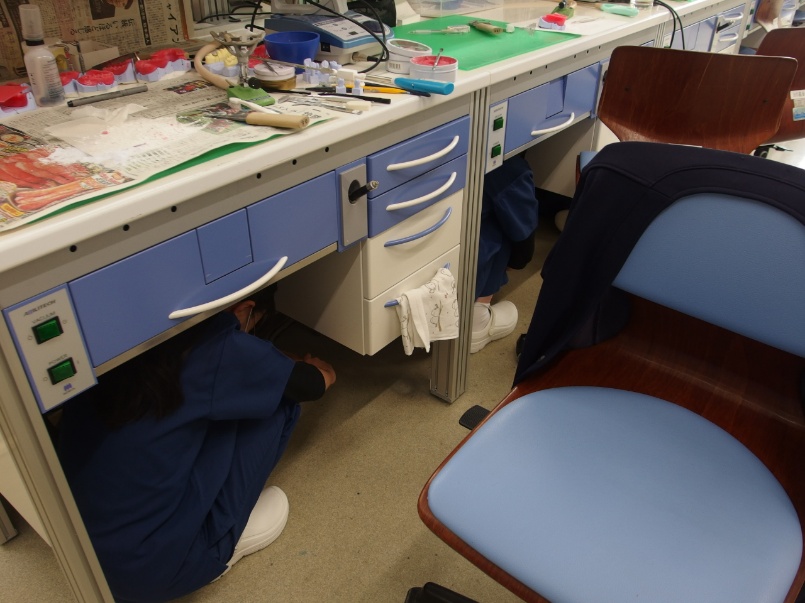 R7シェイクアウト（地震防災行動訓練）